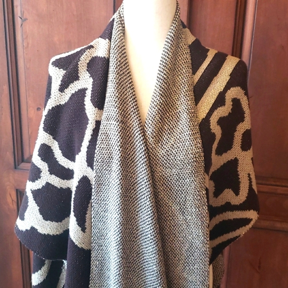 CHICO'S BLOCK LEOPARD 🐆 PRINT PONCHO ONE SIZE - Picture 6 of 14